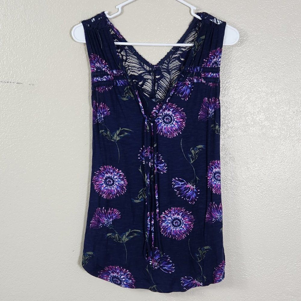 Maurices Tank Top Lace Size XS NWT Floral
